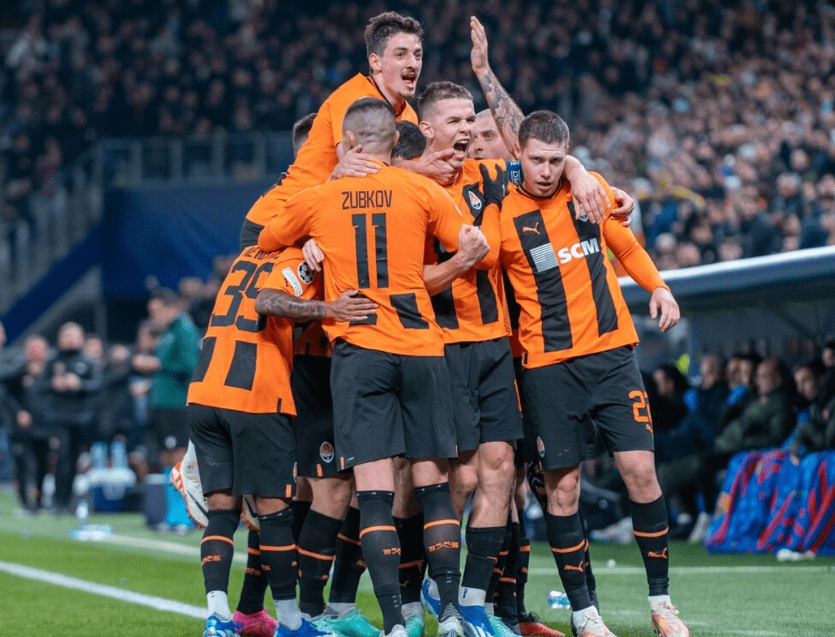 KY Game-莱万多夫斯基9分钟5球媒体