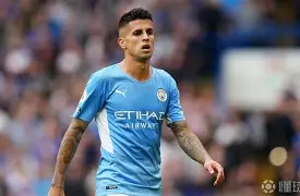 坎塞洛在尤文穿几号