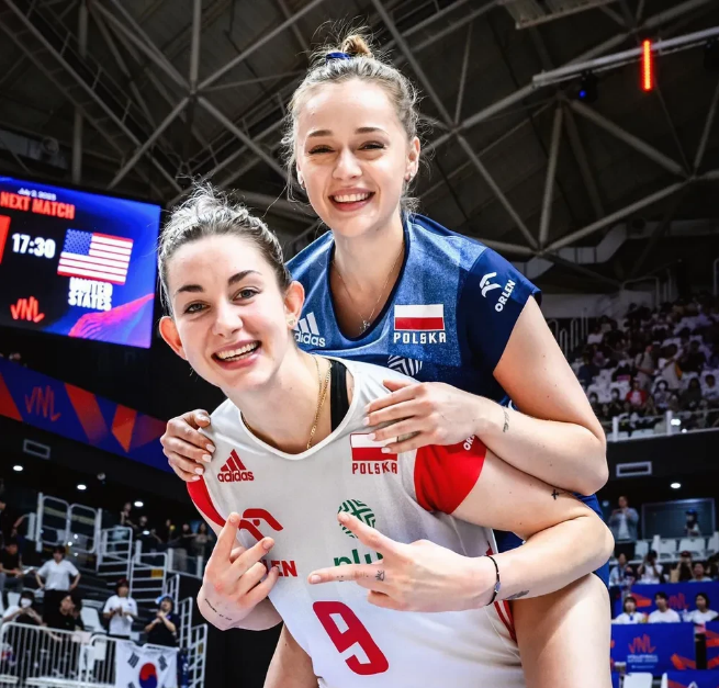 西班牙与波兰的比赛